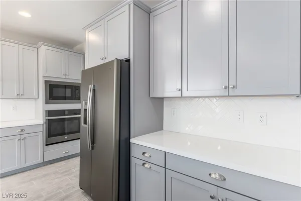 $2,600 | 10016 Silver Comet Court, Las Vegas, NV 89178