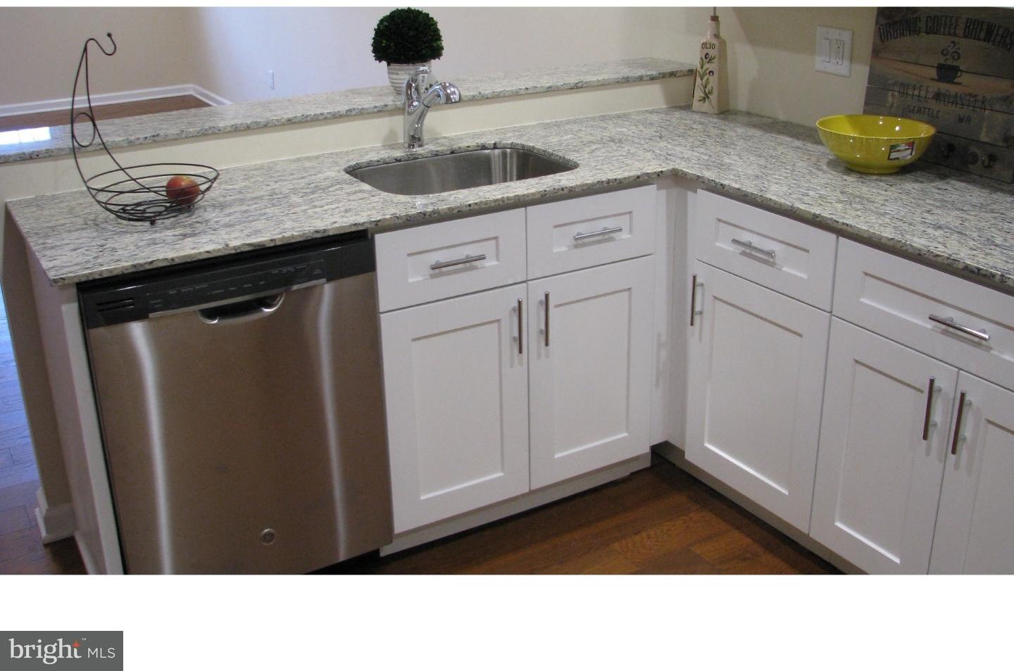 1329 Rainer Road Brookhaven, PA 19015 - Photo 8 of 21