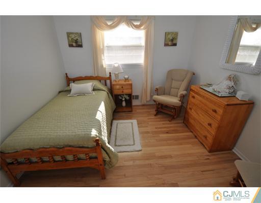 38 Bartman Road East Brunswick, NJ 08816 - Photo 11 of 20 Gallery Image 11