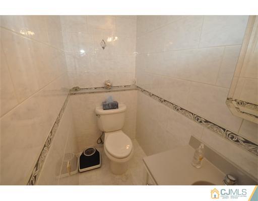 38 Bartman Road East Brunswick, NJ 08816 - Photo 14 of 20 Gallery Image 14