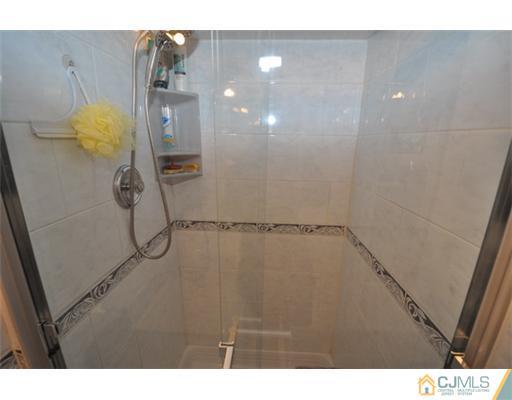 38 Bartman Road East Brunswick, NJ 08816 - Photo 15 of 20 Gallery Image 15
