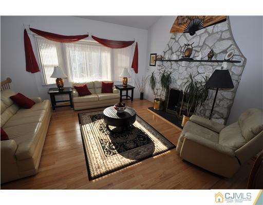 38 Bartman Road East Brunswick, NJ 08816 - Photo 5 of 20 Gallery Image 5