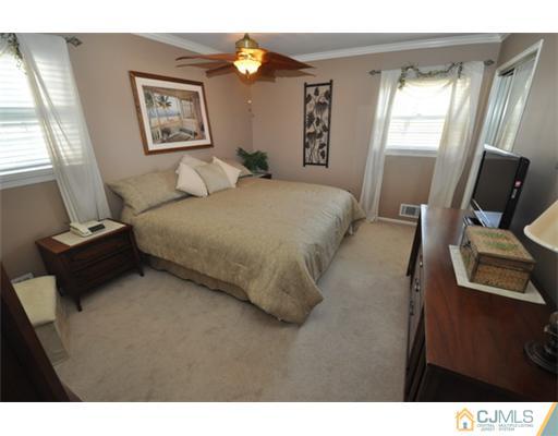 38 Bartman Road East Brunswick, NJ 08816 - Photo 9 of 20 Gallery Image 9