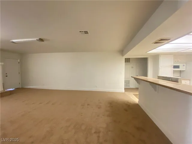 $2,700 | 6995 O'Bannon Drive, Las Vegas, NV 89146