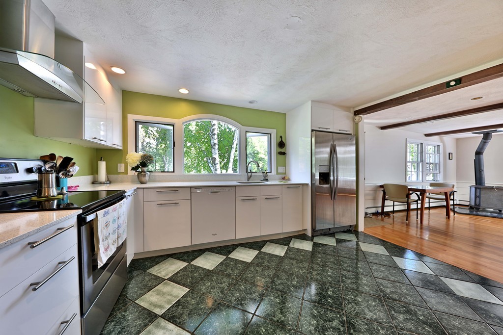 215 Stow Road Harvard, MA 01451 - Photo 6 of 23