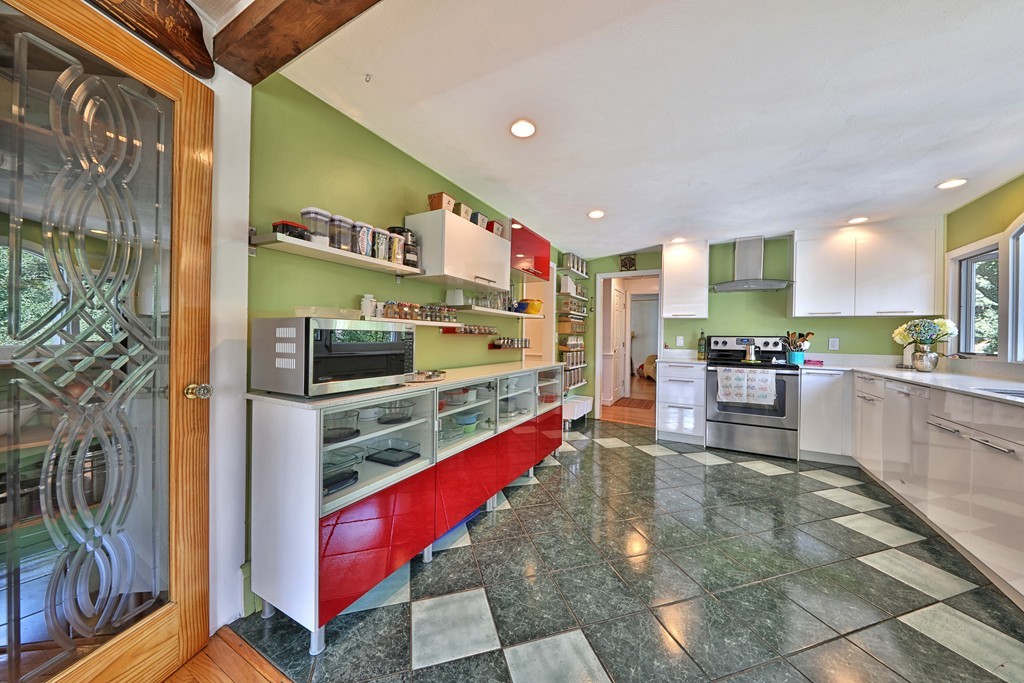 215 Stow Road Harvard, MA 01451 - Photo 7 of 23