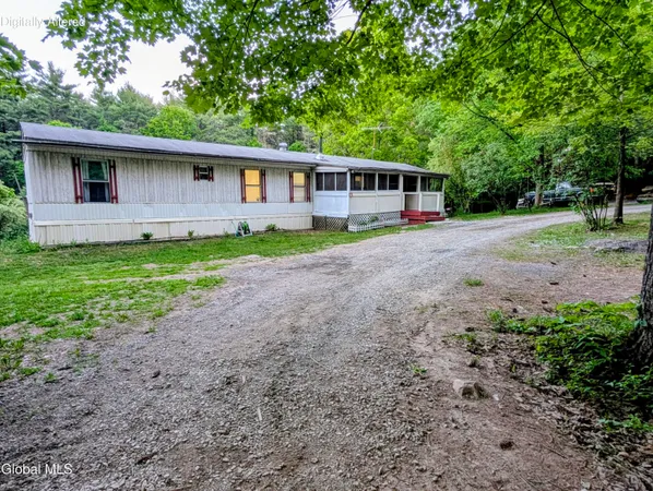 $211,000 | 98 Primrose Lane, Cairo, NY 12058