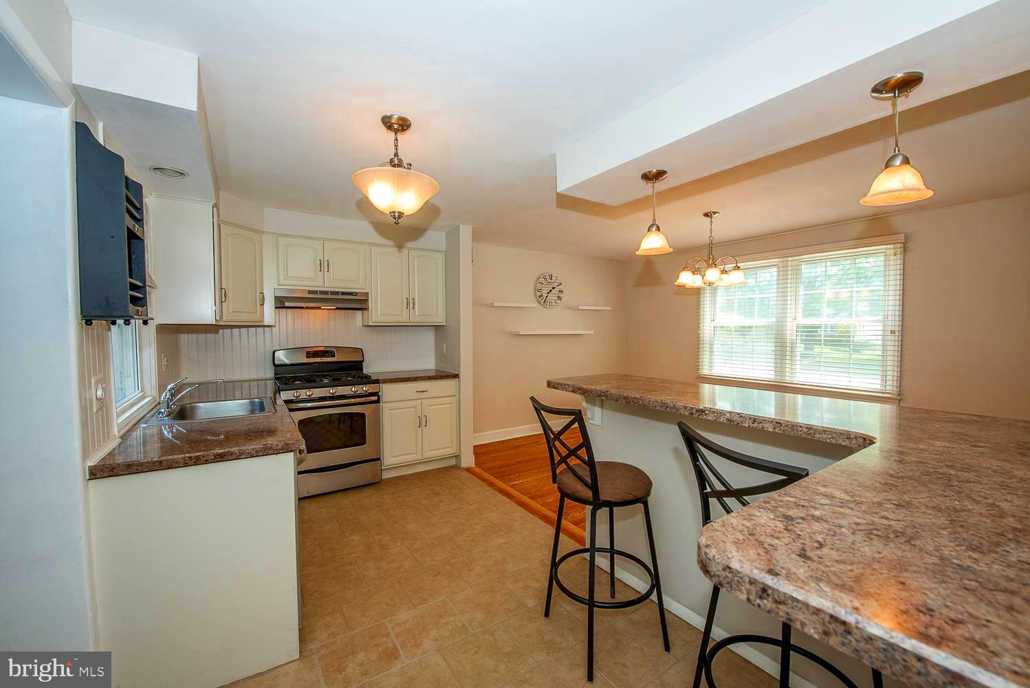 208 Pine Ridge Road Havertown, PA 19083 - Photo 14 of 43 Kitchen with counter