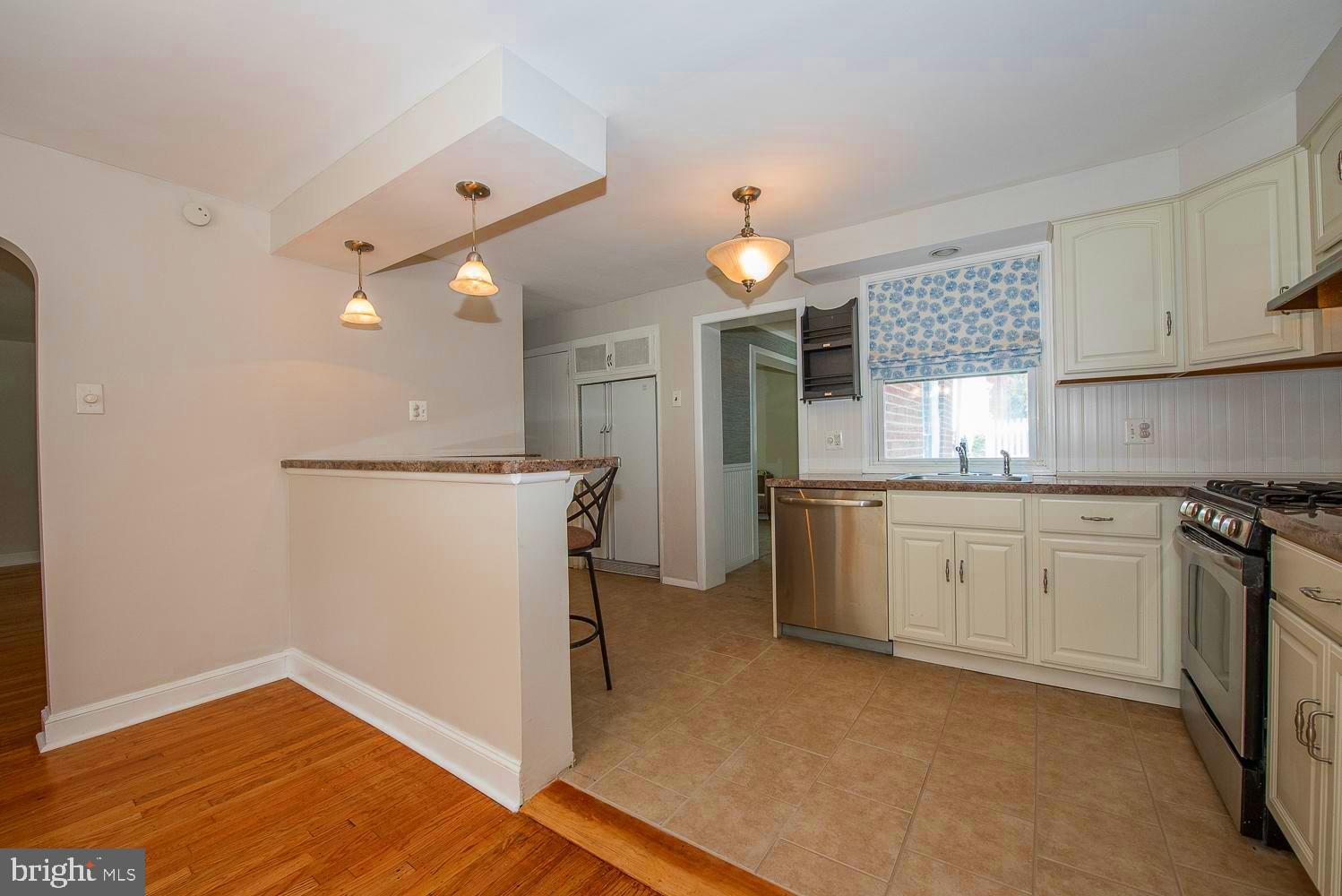 208 Pine Ridge Road Havertown, PA 19083 - Photo 10 of 43 Kitchen View