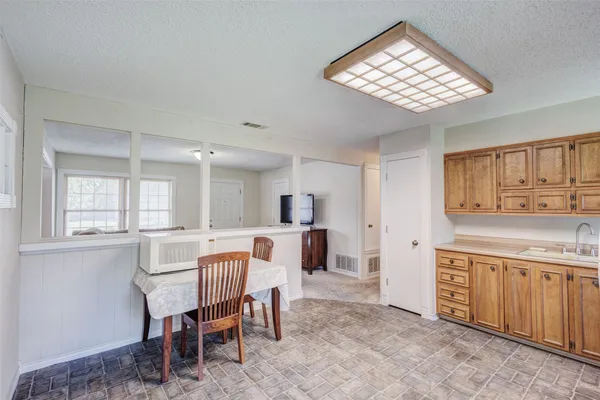 $225,000 | 827 Bell Drive, Euless, TX 76039