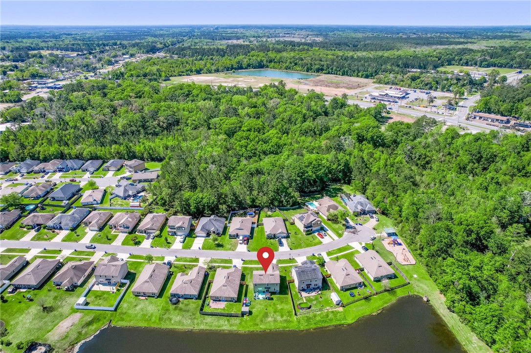 45170 Dutton Way Callahan, FL 32011 - Photo 33 of 35 a view of statue in a city