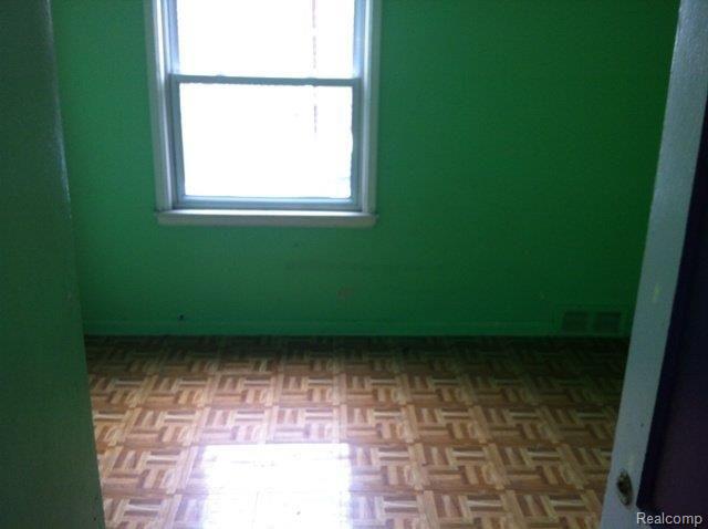 18954 Edinborough Road Detroit, MI 48219 - Photo 8 of 15 bedroom