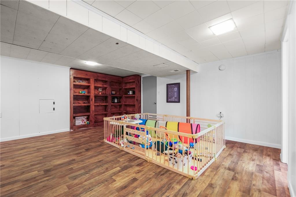 1654 Hollyrood Road Pittsburgh, PA 15227 - Photo 27 of 33 a room with furniture and soccer table
