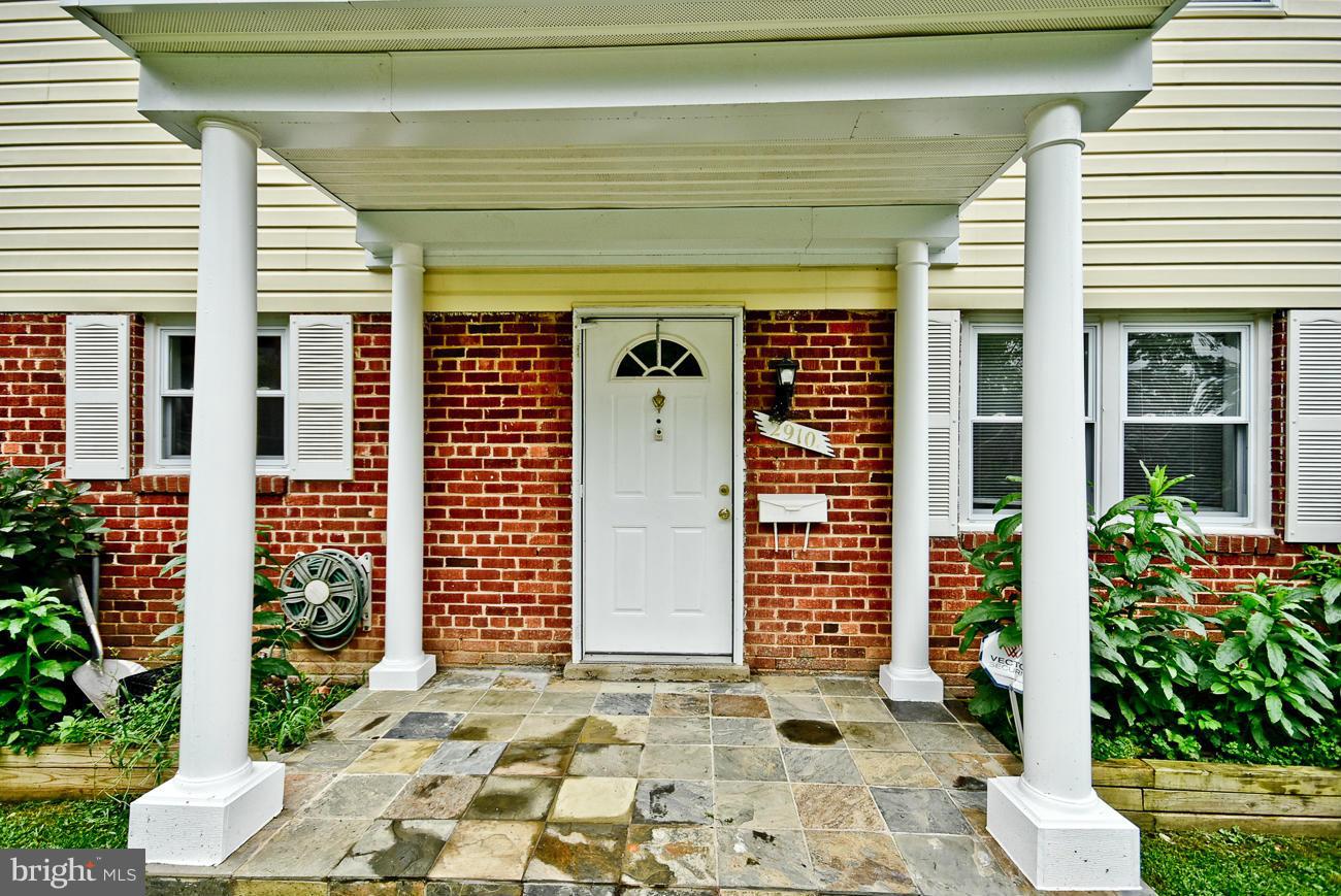 2910 Weisman Road Silver Spring, MD 20902 - Photo 3 of 29 Exterior (General)
