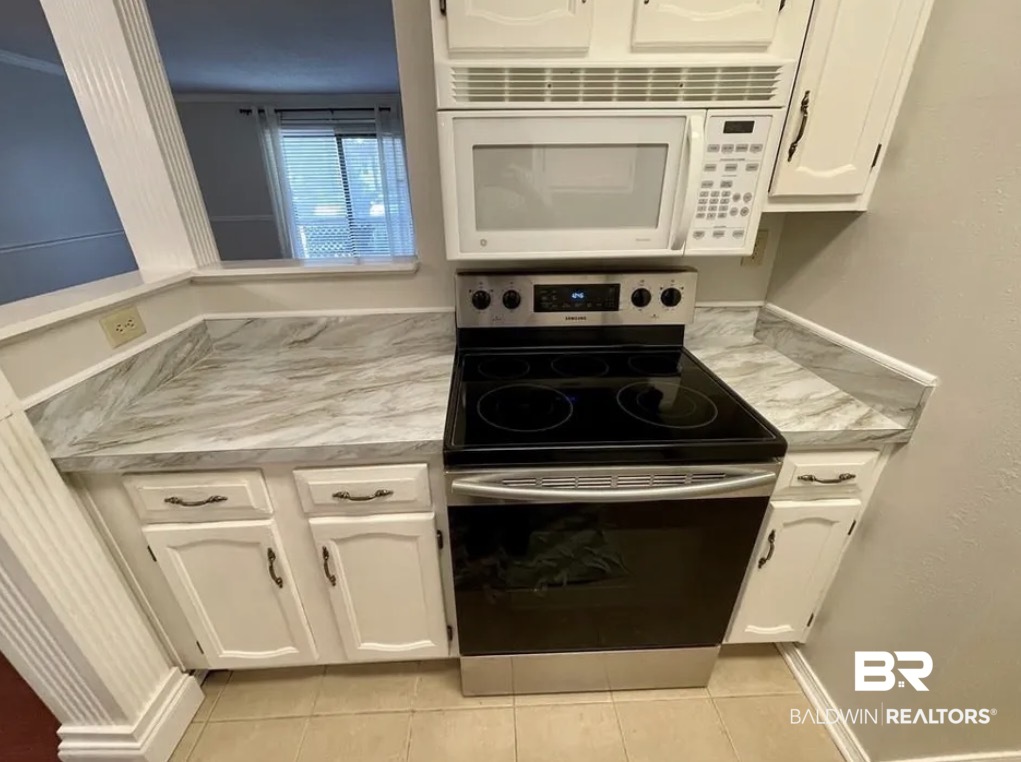 6040 Grelot Road, Unit 110 Mobile, AL 36609 - Photo 9 of 13 Gallery Image 9