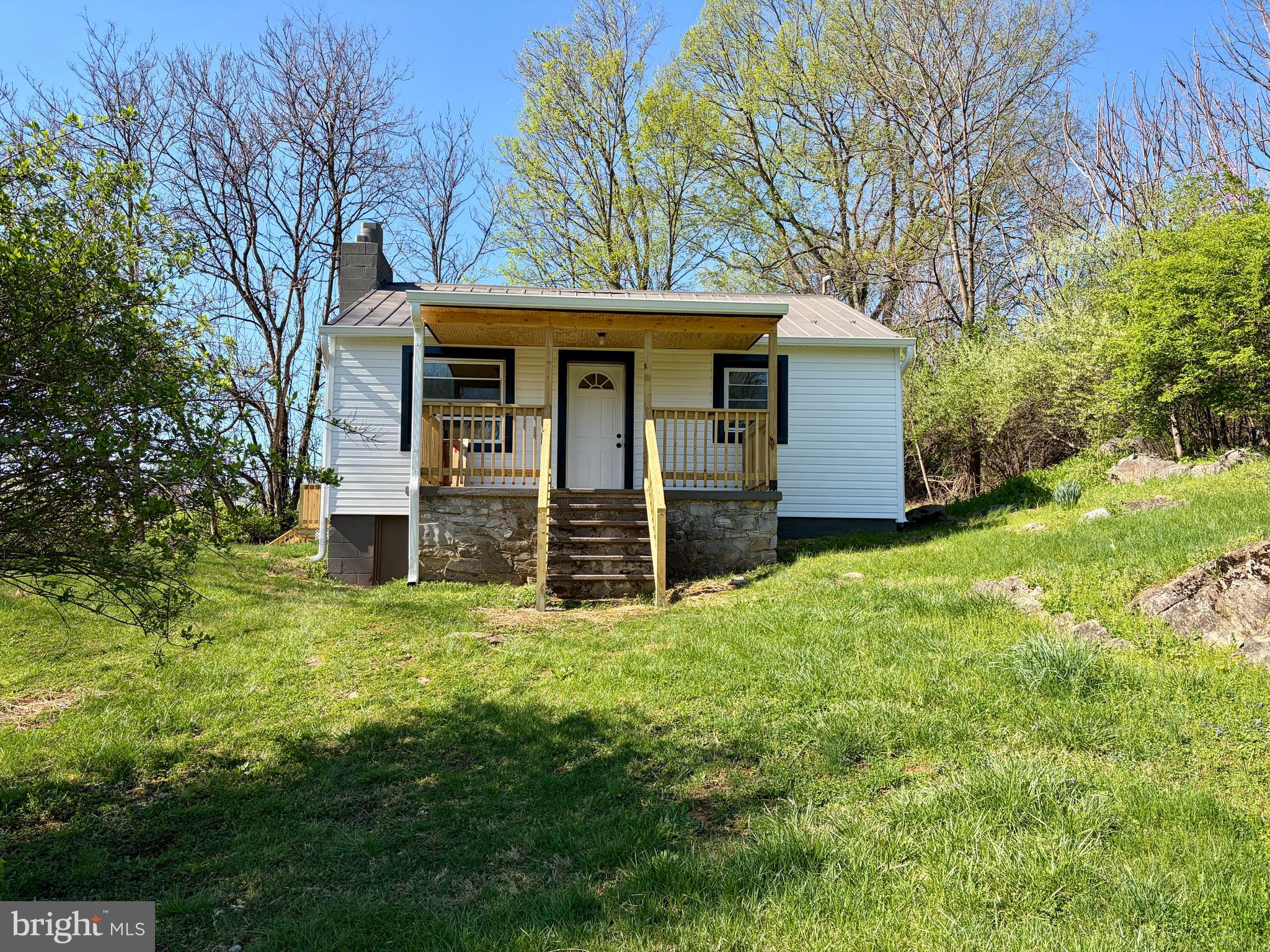 2504 Little Georgetown Road Hedgesville, WV 25427 - Photo 3 of 19 Front of home