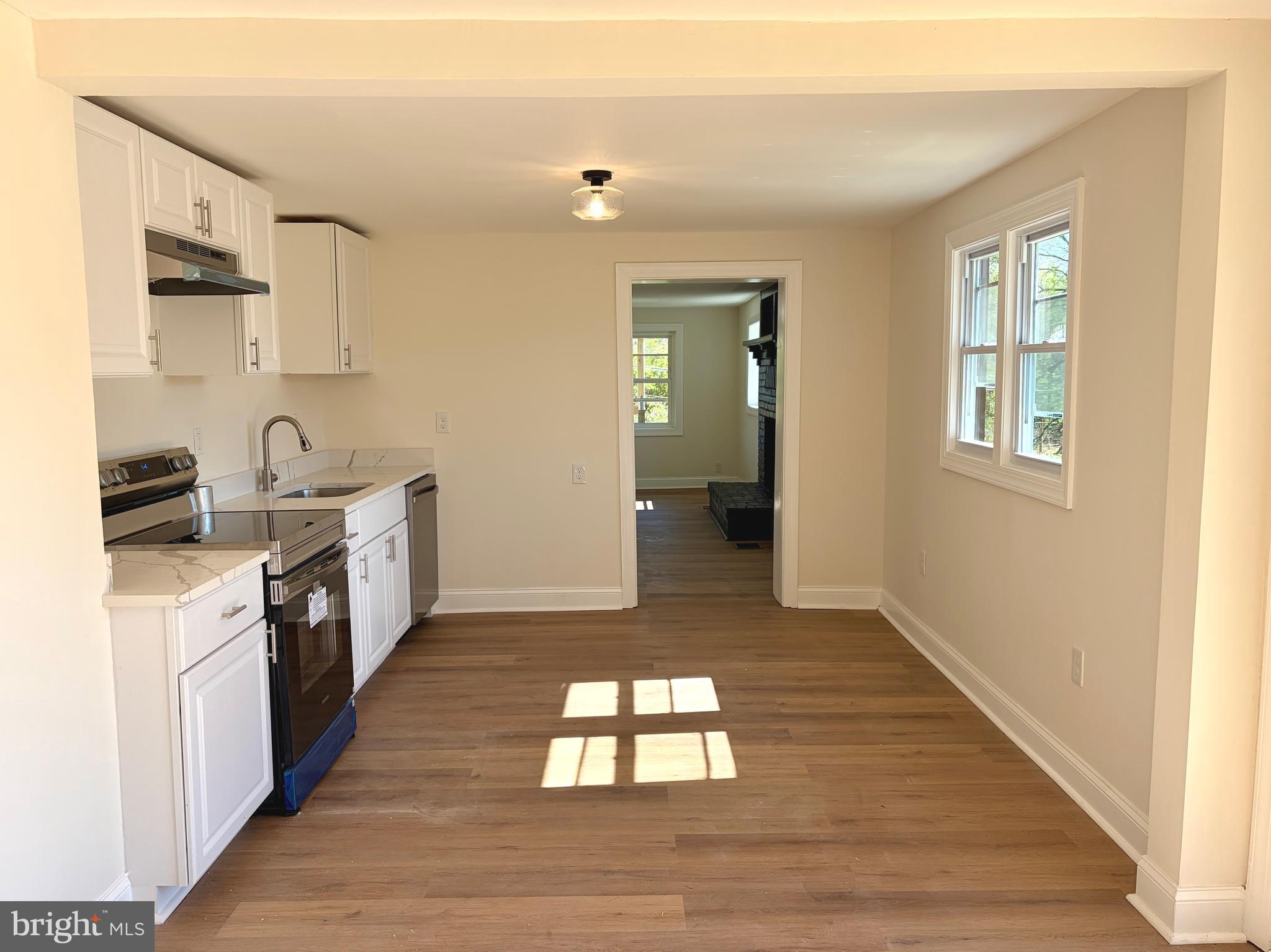 2504 Little Georgetown Road Hedgesville, WV 25427 - Photo 10 of 19 Kitchen