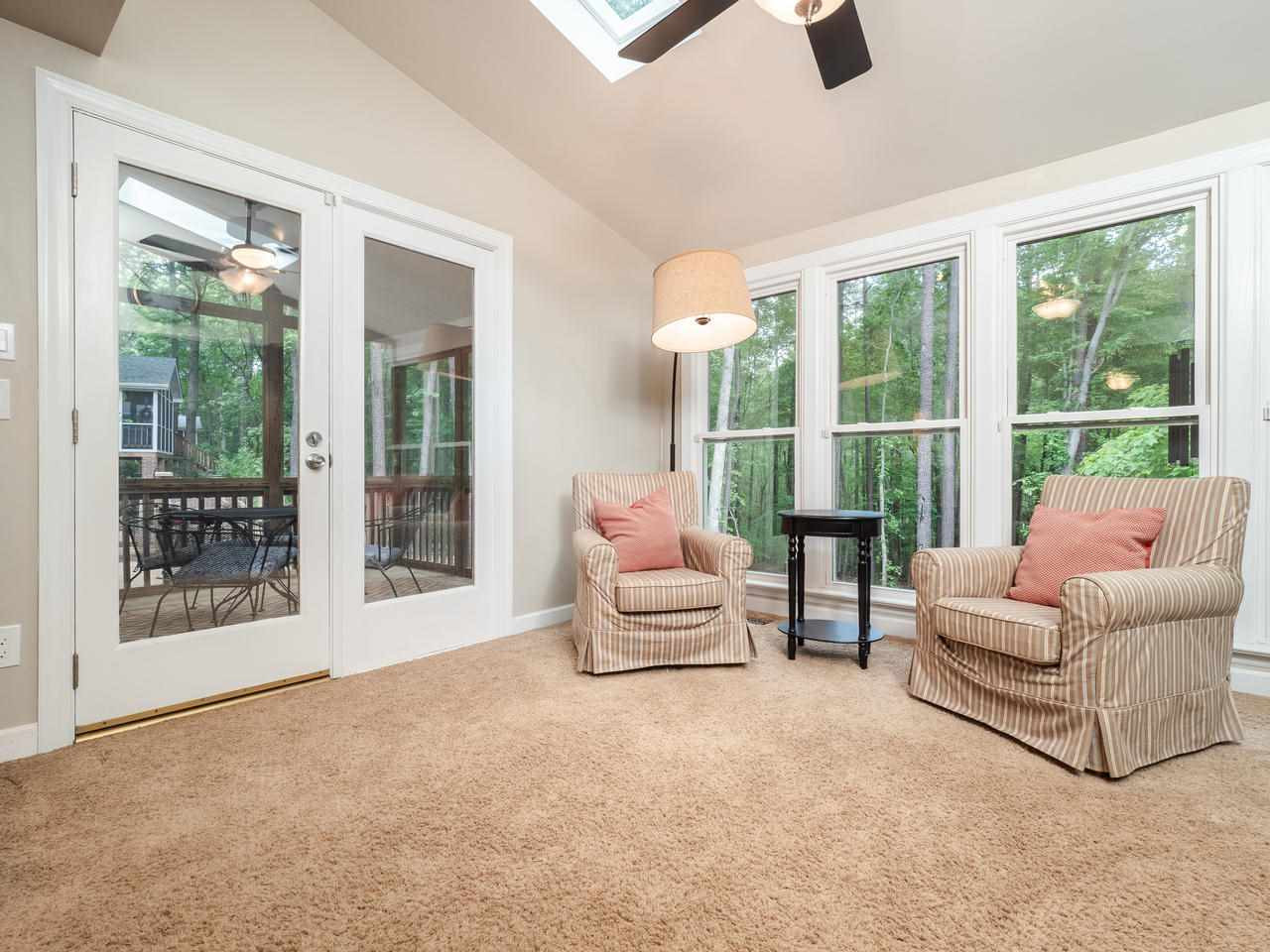 12100 Warwickshire Way Raleigh, NC 27613 - Photo 9 of 29 Sitting Area/Living Room