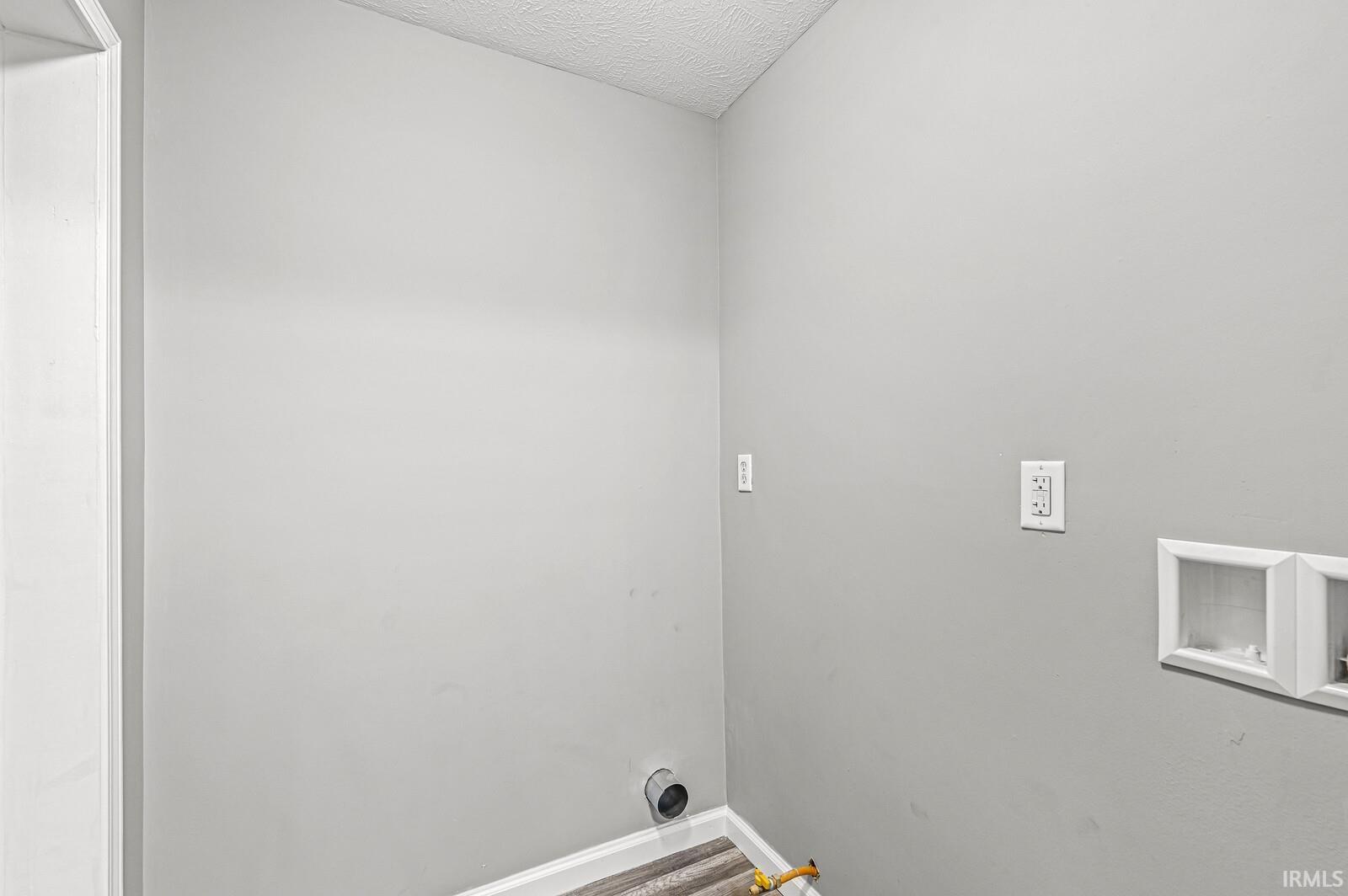19959 Brick Road South Bend, IN 46637 - Photo 24 of 27 Gallery Image 24