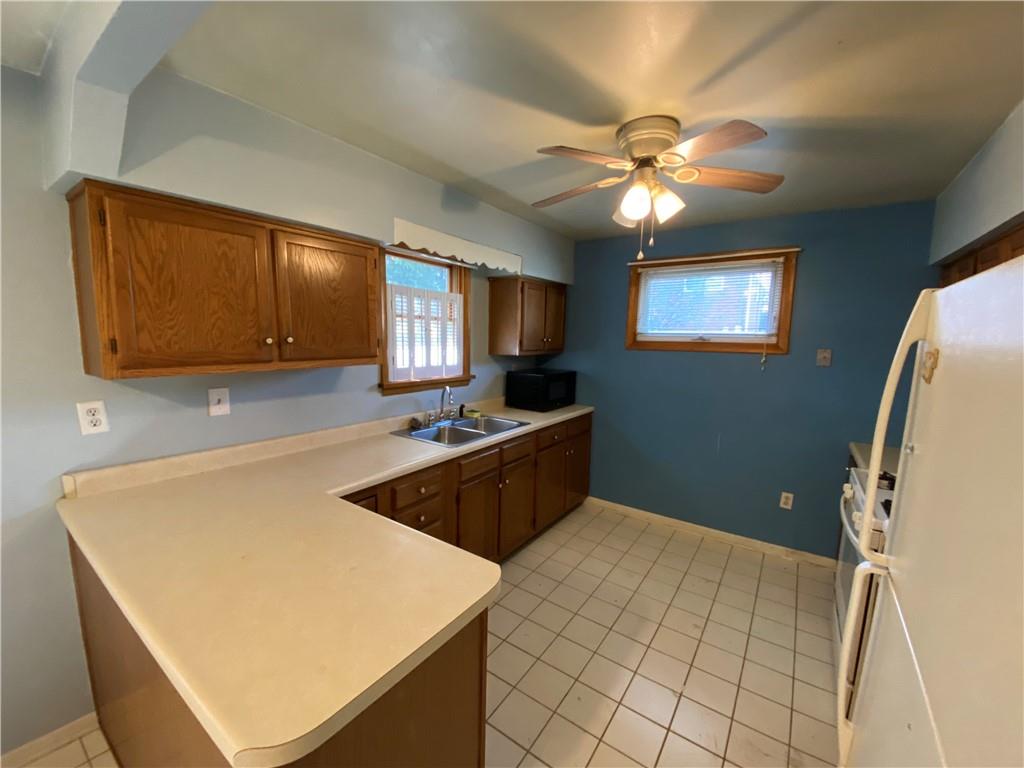 1018 Monaca Road Monaca, PA 15061 - Photo 4 of 25 Gallery Image 4