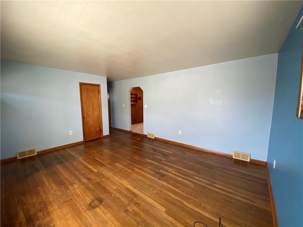 1018 Monaca Road Monaca, PA 15061 - Photo 8 of 25 Gallery Image 8