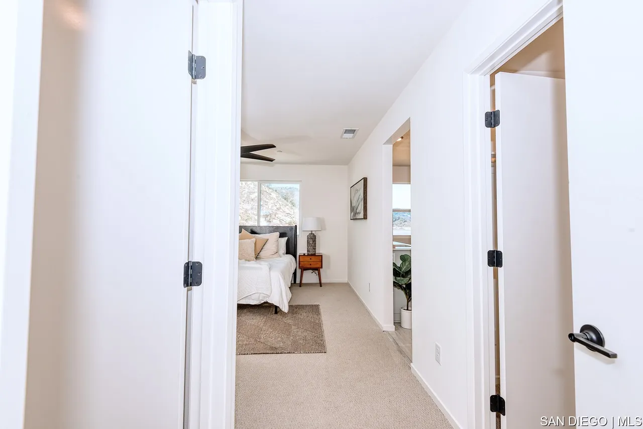 229 Paddock Lane Fallbrook, CA 92028 - Photo 18 of 33 a view of a living room