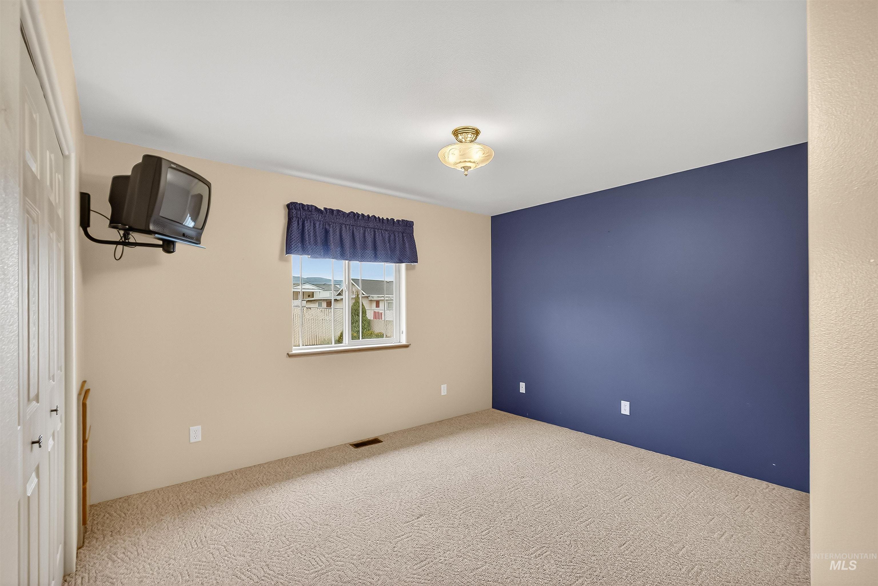 1324 Setlow Court Clarkston, WA 99403 - Photo 24 of 49 Unfurnished room featuring carpet floors