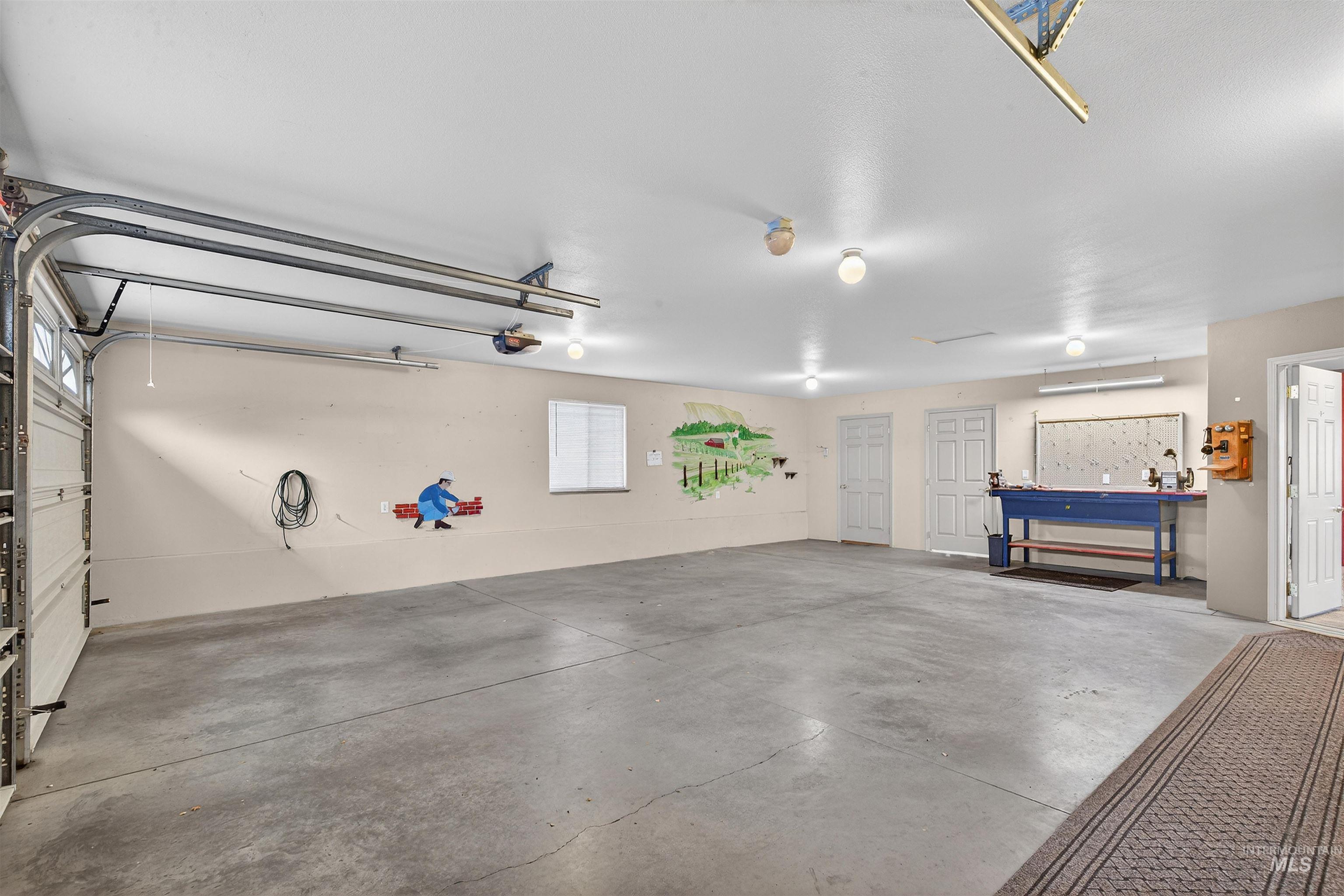 1324 Setlow Court Clarkston, WA 99403 - Photo 7 of 49 View of garage