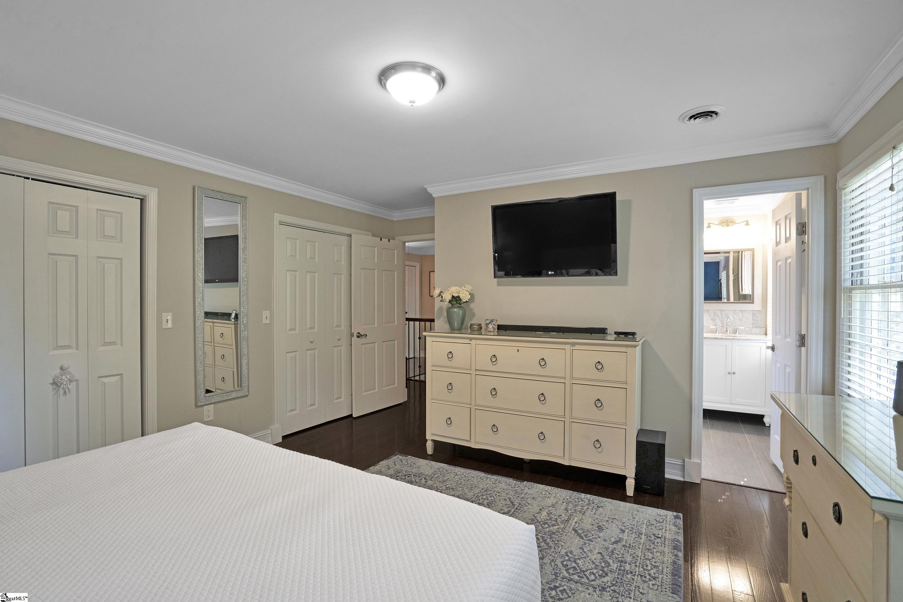 202 Oak Ridge Court Greer, SC 29650 - Photo 16 of 35 Gallery Image 16