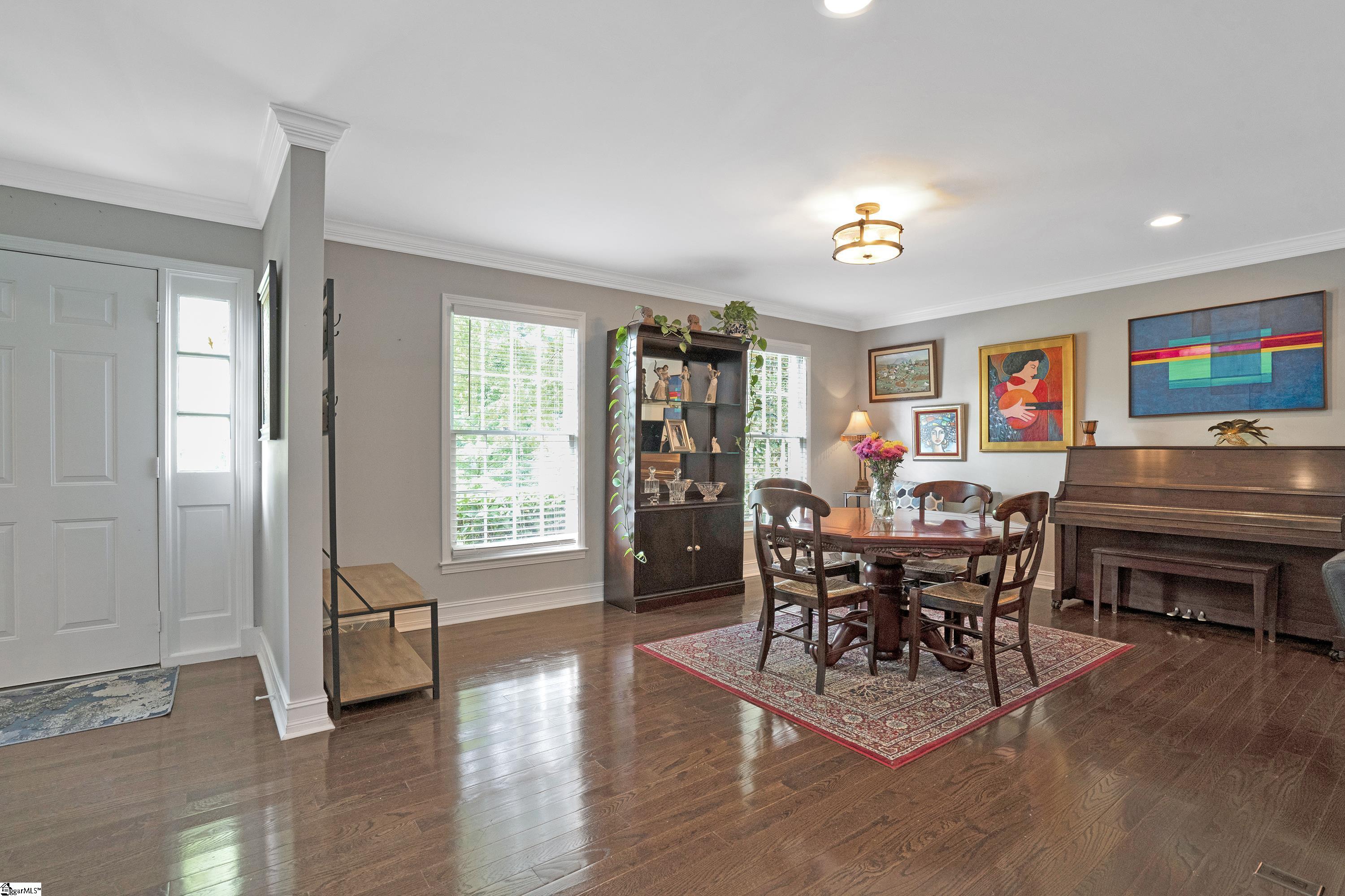 202 Oak Ridge Court Greer, SC 29650 - Photo 3 of 35 Gallery Image 3
