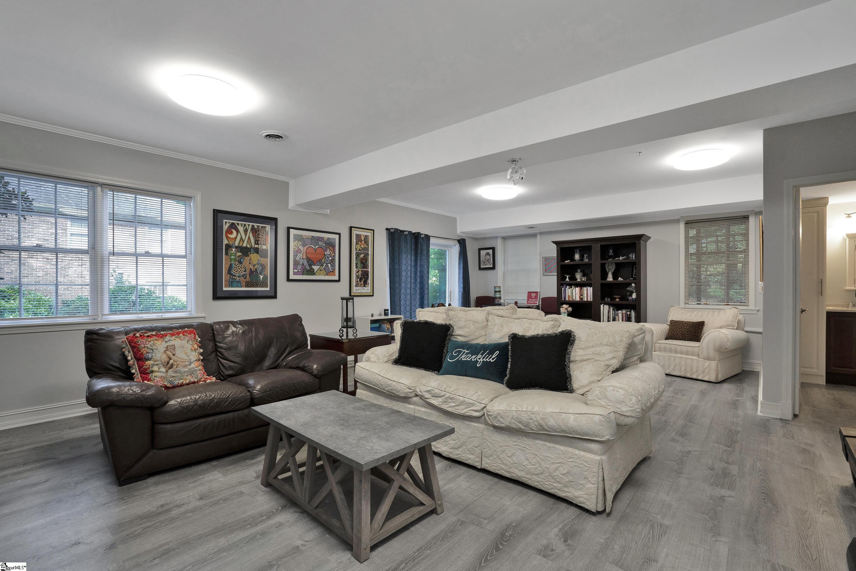 202 Oak Ridge Court Greer, SC 29650 - Photo 23 of 35 Gallery Image 23