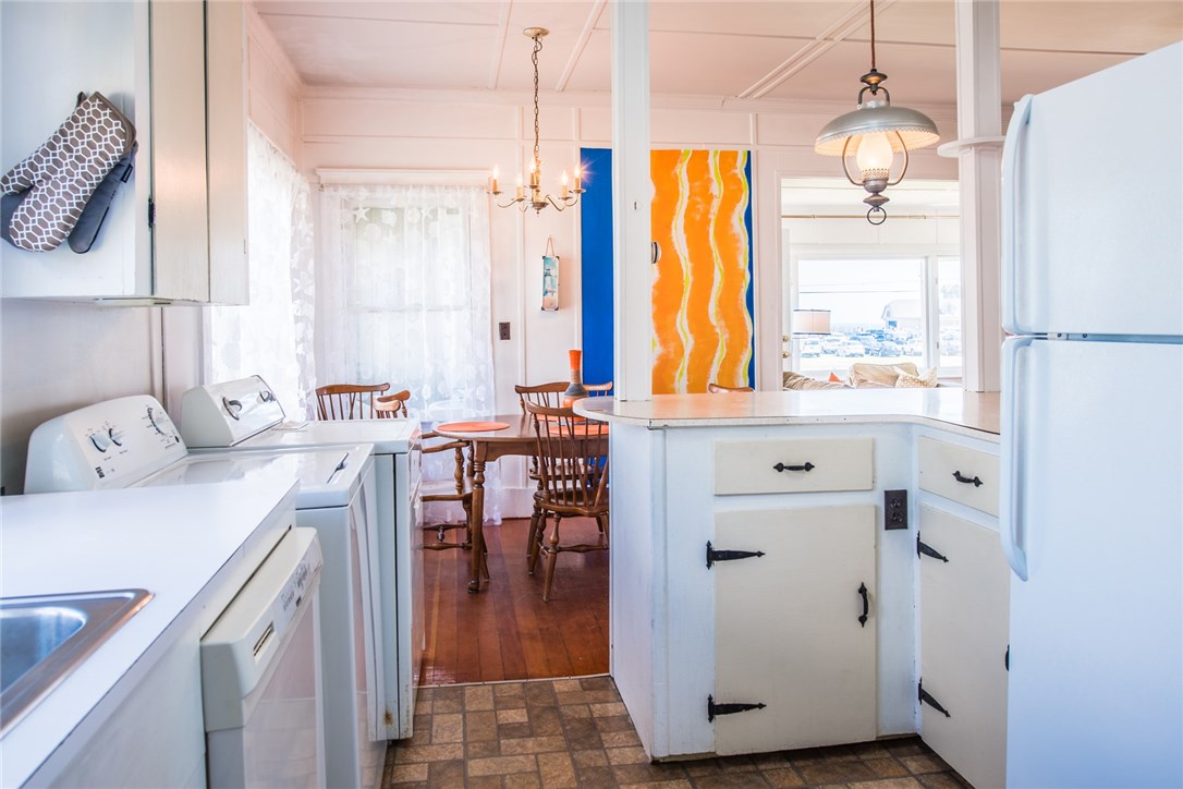2 Elizabeth Road Narragansett, RI 02882 - Photo 17 of 38 Kitchen
