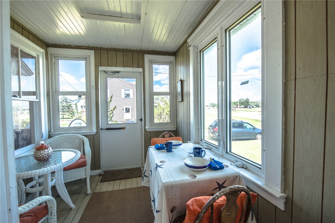 2 Elizabeth Road Narragansett, RI 02882 - Photo 20 of 38 Breakfast Nook with Ocean Views