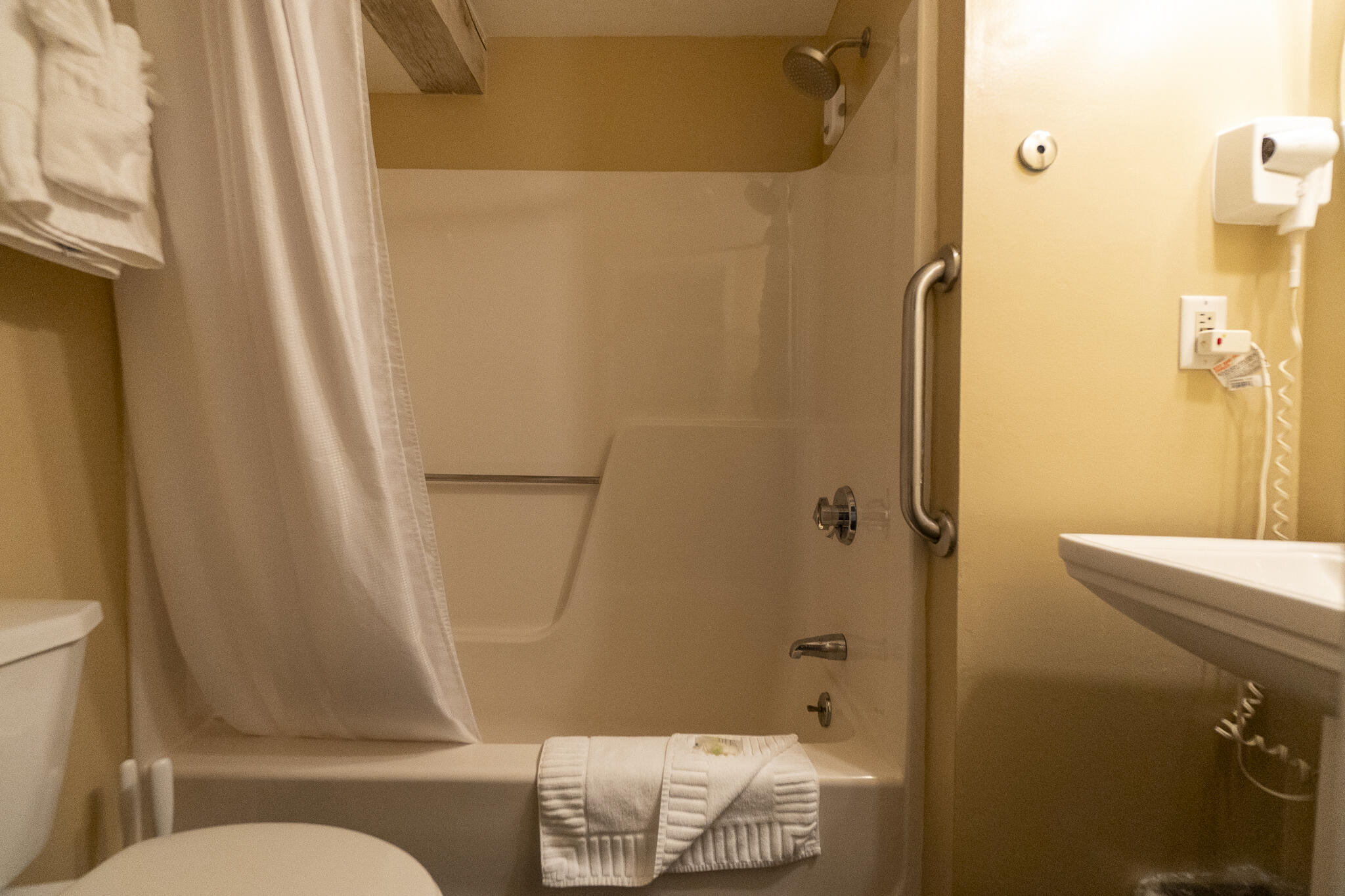 21 Island Inn Road, Unit 38G Oak Bluffs, MA 02557 - Photo 15 of 26 Island Inn G38-8