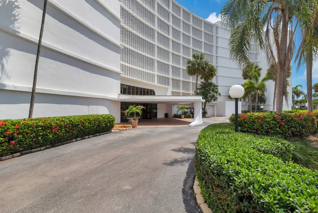 $799,000 | 3590 South Ocean Boulevard, Unit 908, South Palm Beach, FL 33480