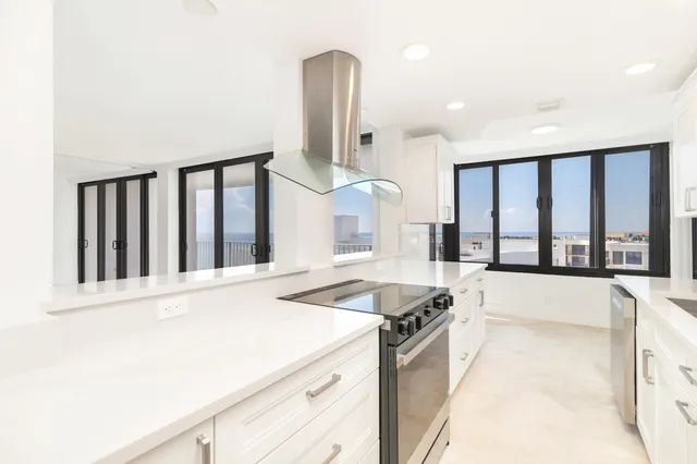 $799,000 | 3590 South Ocean Boulevard, Unit 908, South Palm Beach, FL 33480