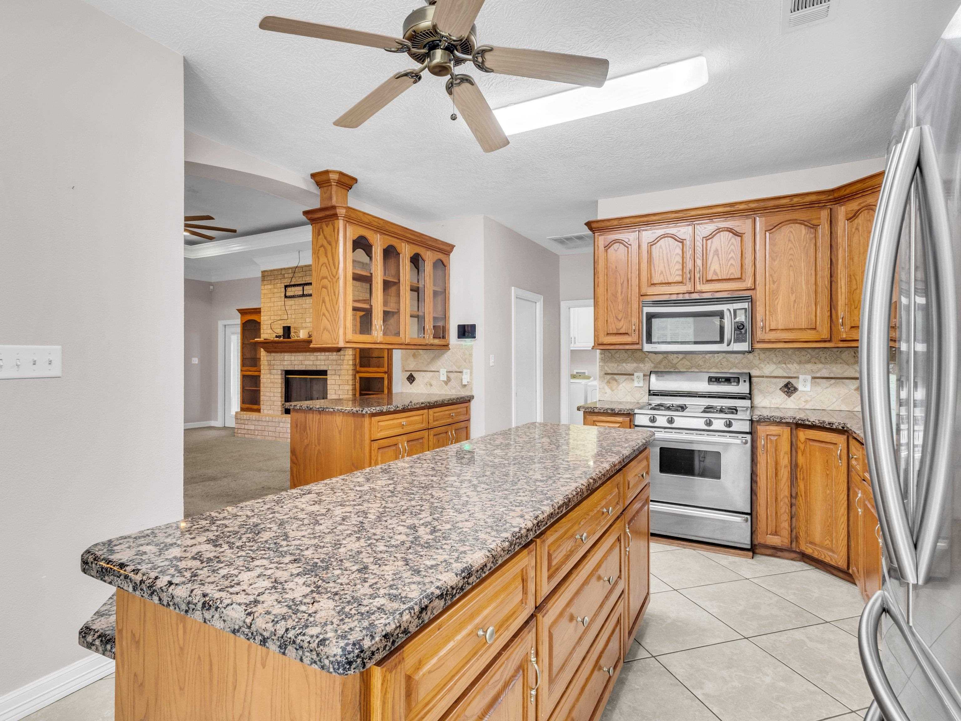 985 Sharp Street Bridge City, TX 77611 - Photo 19 of 50 Gallery Image 19