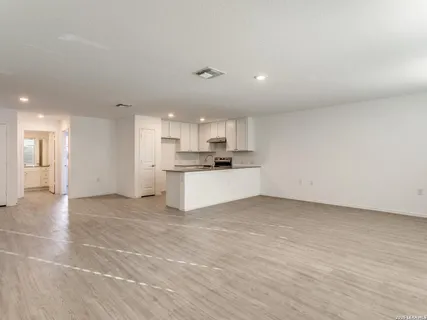 $220,000 | 13227 Furyk, San Antonio, TX 78221