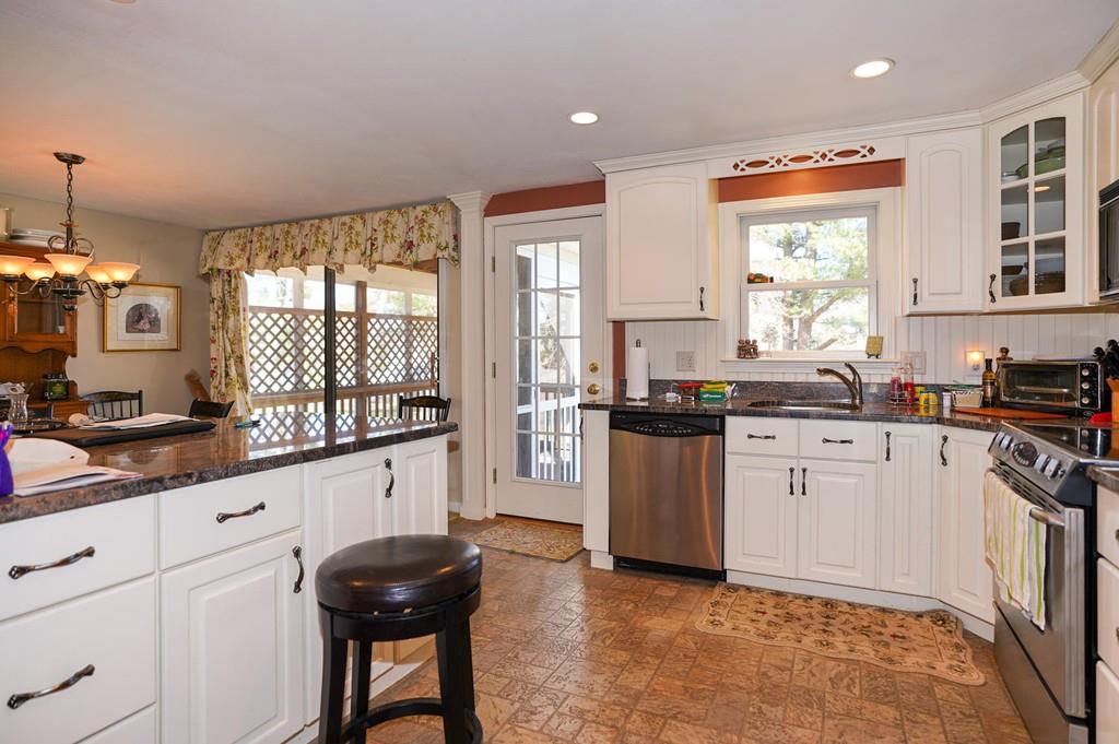 34 Thoreau Road Northborough, MA 01532 - Photo 28 of 32 Gallery Image 28