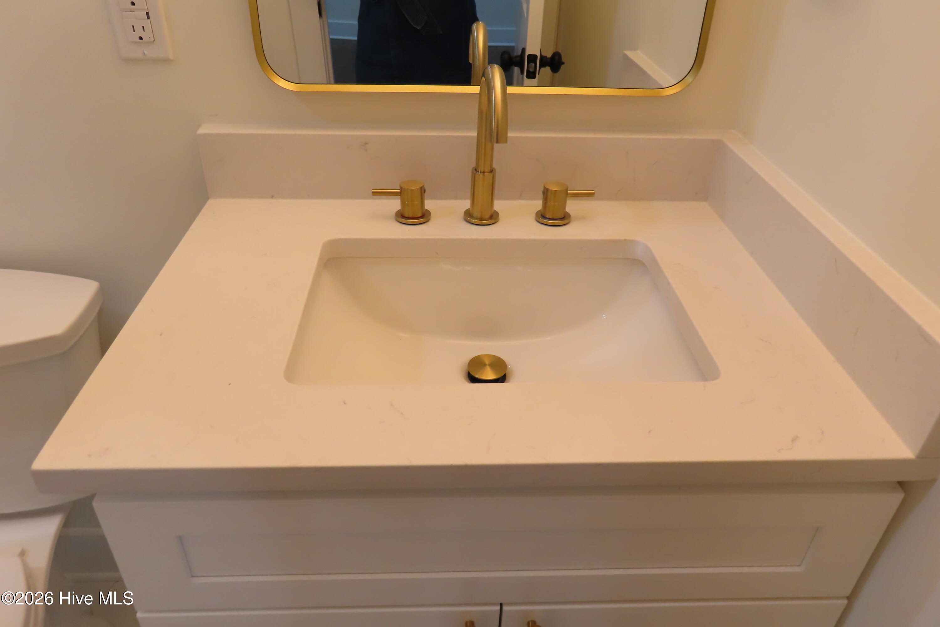 237 East Vineland Road Augusta, GA 30904 - Photo 16 of 20 Vanity detail