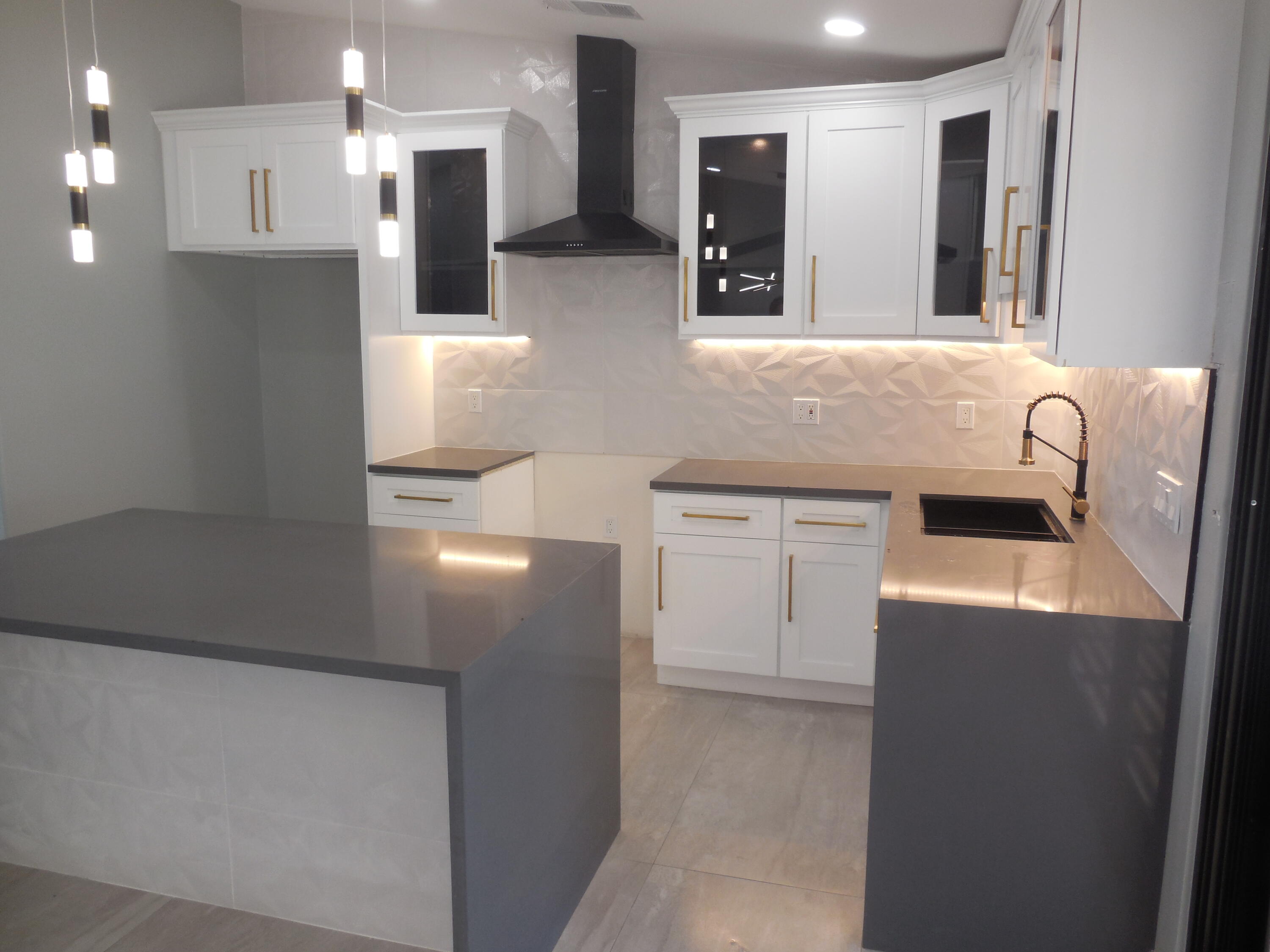 83389 Calypso Circle Indio, CA 92201 - Photo 10 of 45 a bathroom with a sink a toilet and mirror