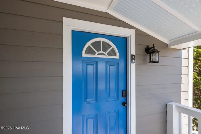 $2,000 | 501 Bridges Street, Unit B, Morehead City, NC 28557