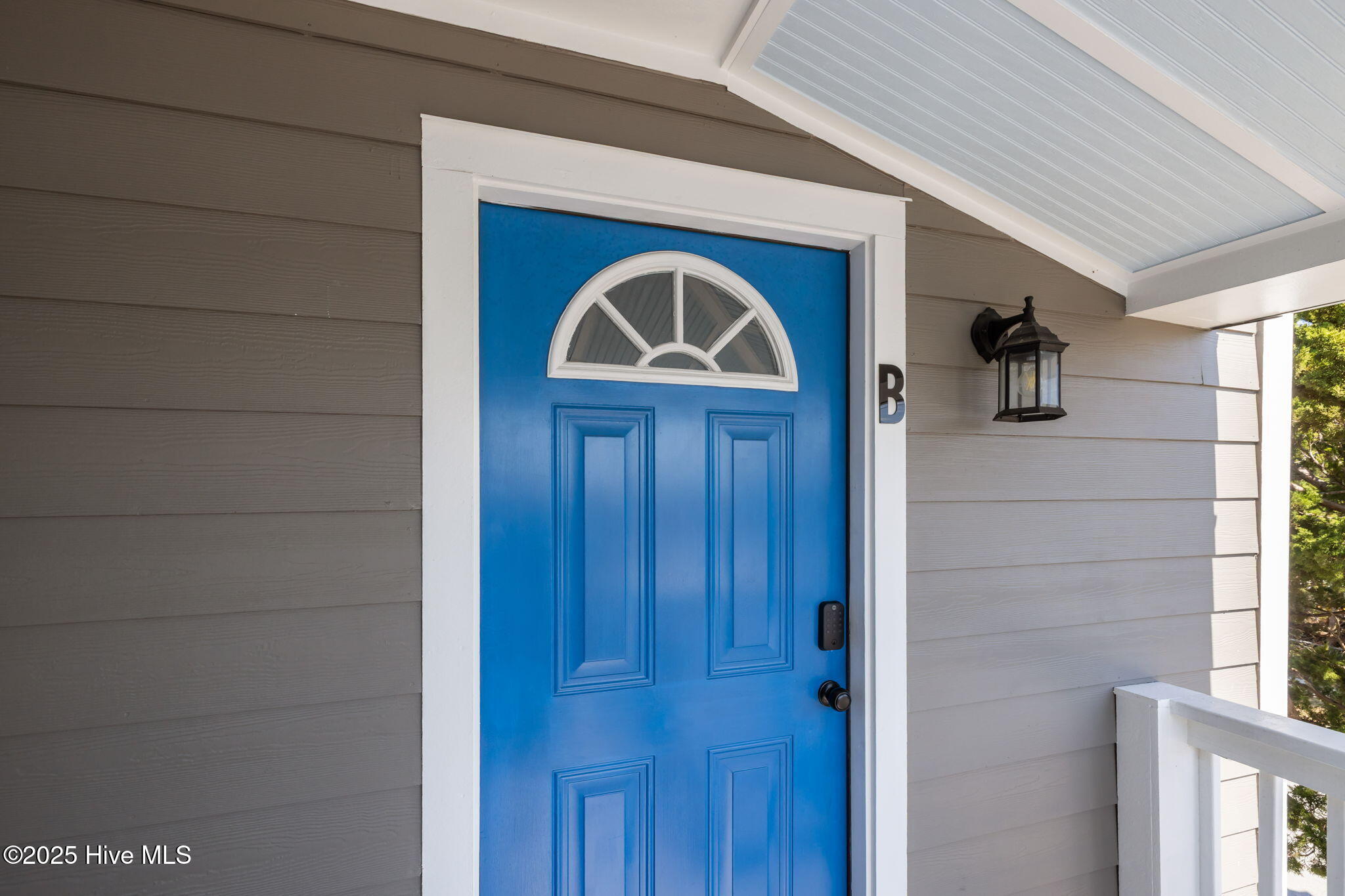 501 Bridges Street, Unit B Morehead City, NC 28557 - Photo 22 of 33 64-web-or-mls-1S3A0666