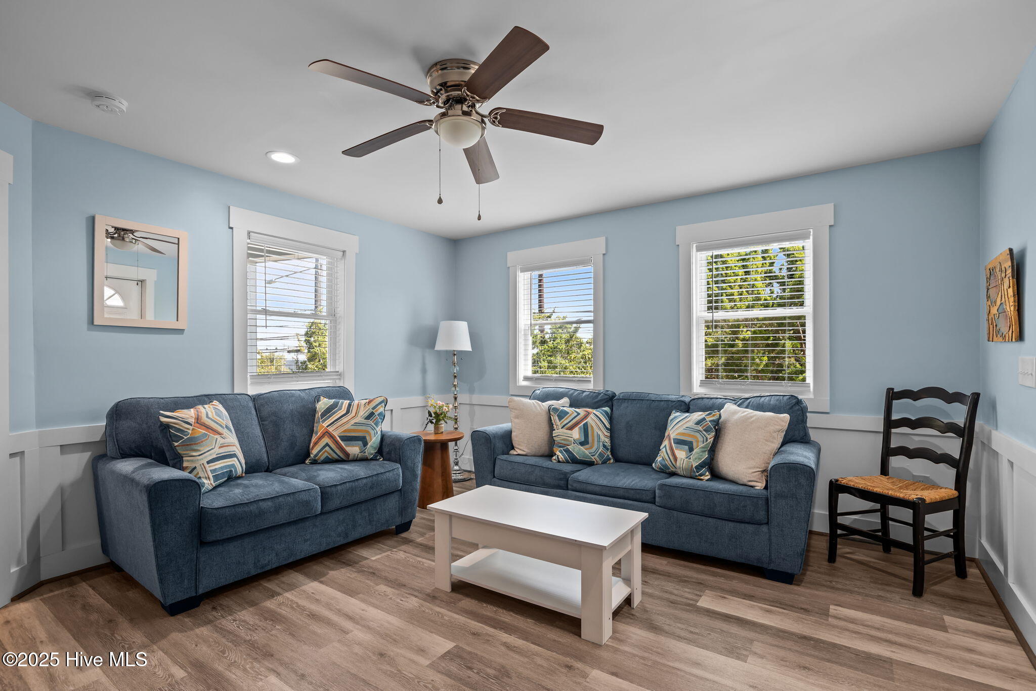 501 Bridges Street, Unit B Morehead City, NC 28557 - Photo 5 of 33 29-web-or-mls-1S3A0378