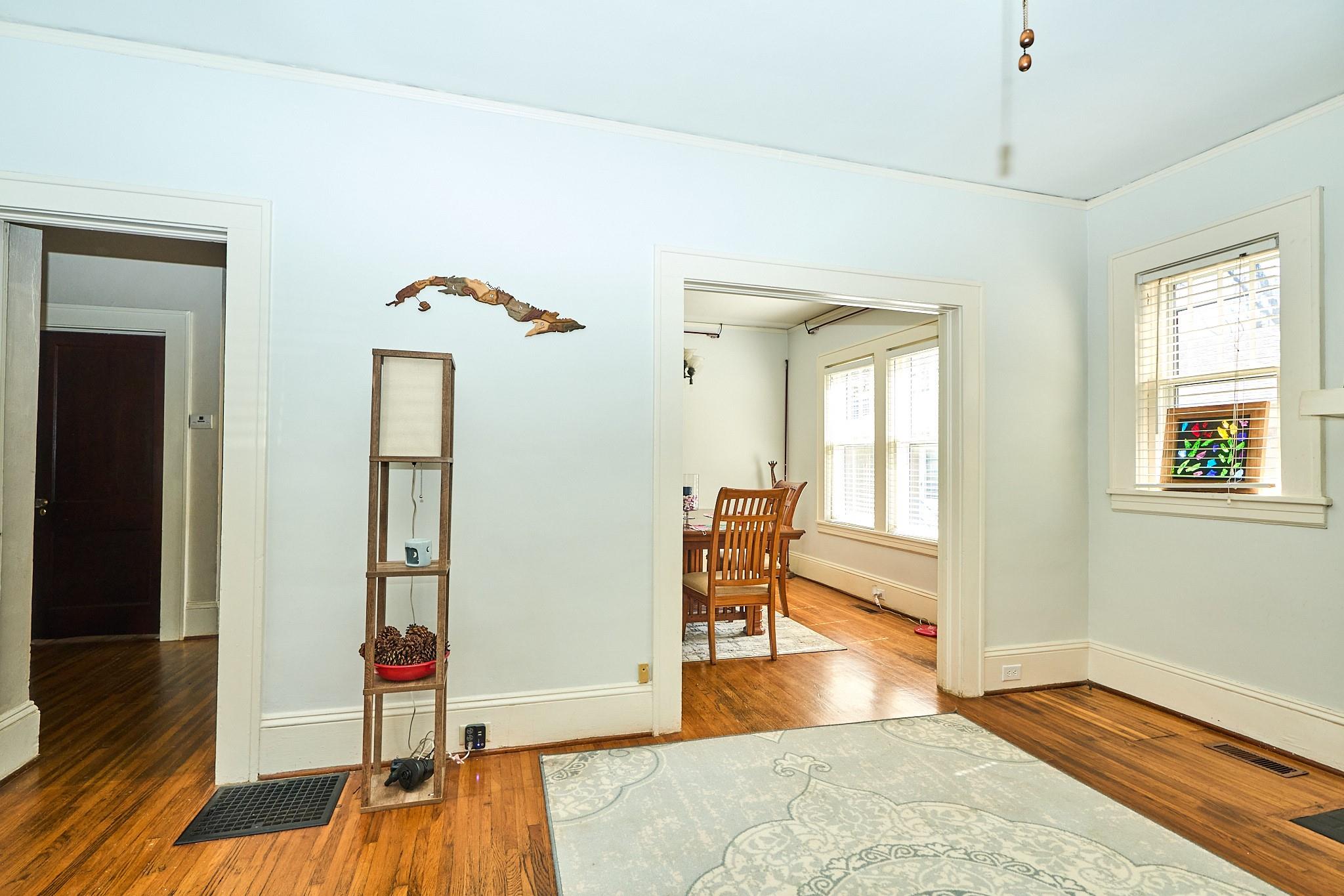 513 Grandin Road Charlotte, NC 28208 - Photo 6 of 29 Gallery Image 6