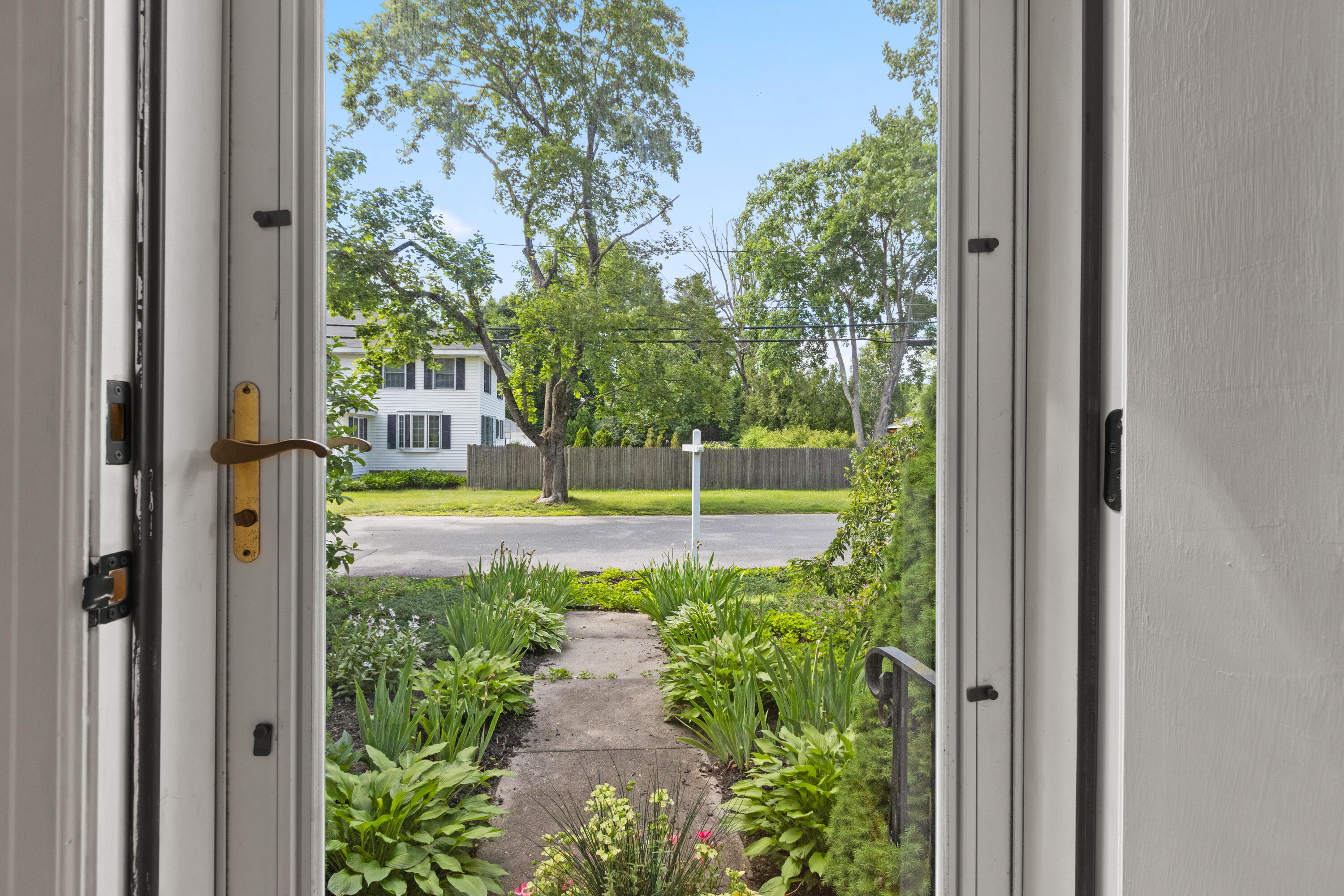 31 Wall Street Portland, ME 04103 - Photo 3 of 39 Front door view