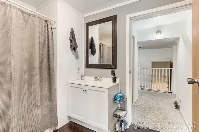 $325,000 | 107 South Main Street, Rockford, MI 49341