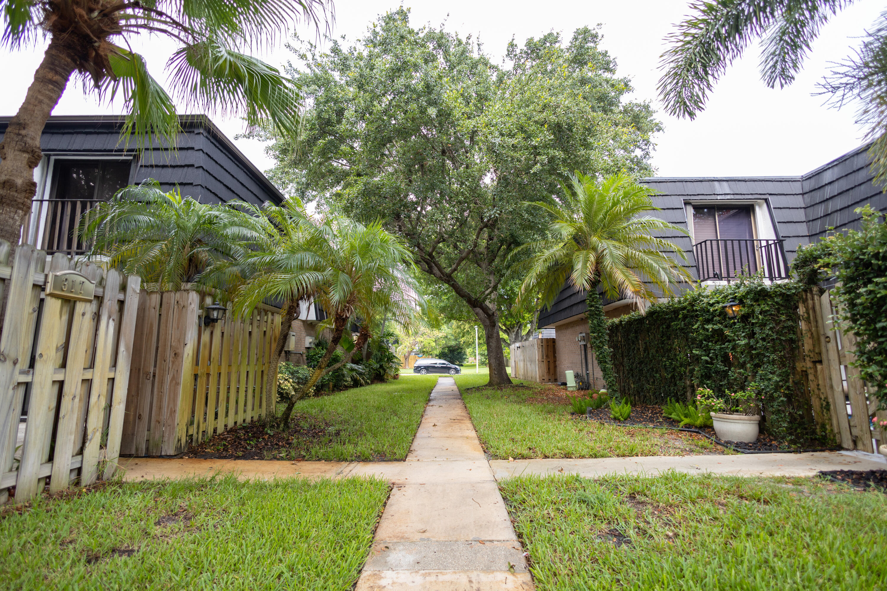 317 Woodland Road Palm Springs, FL 33461 - Photo 15 of 16 Woodland-17