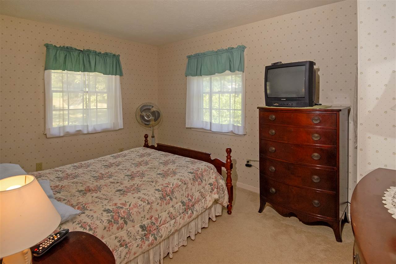 995 Suncook Valley Road Alton, NH 03809 - Photo 12 of 23