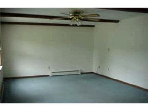 1 B Maurice Road, Unit 2 Derry, NH 03038 - Photo 2 of 4